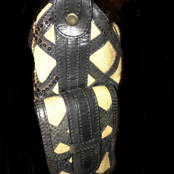 Isabella Fiore Star Safari Tula Crisscross Lattice Tan Black Bead Purse Handbag - Picture 4 of 12